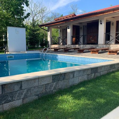 Casa Romana Ieşelniţa Екстериор снимка