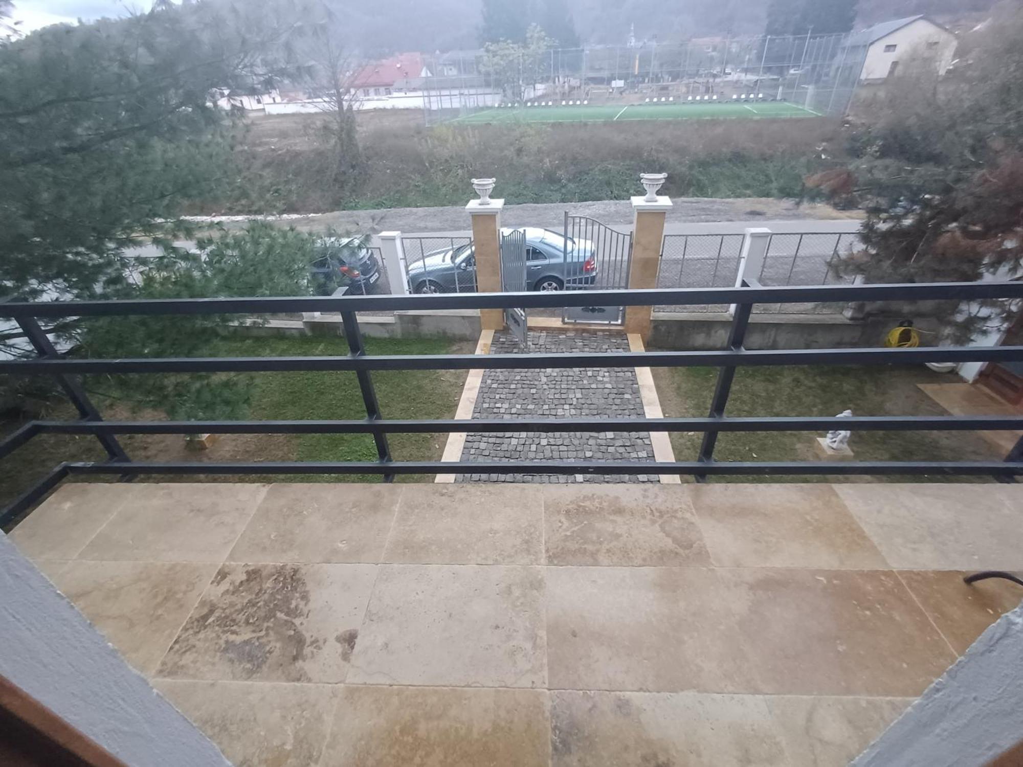 Casa Romana Ieşelniţa Екстериор снимка