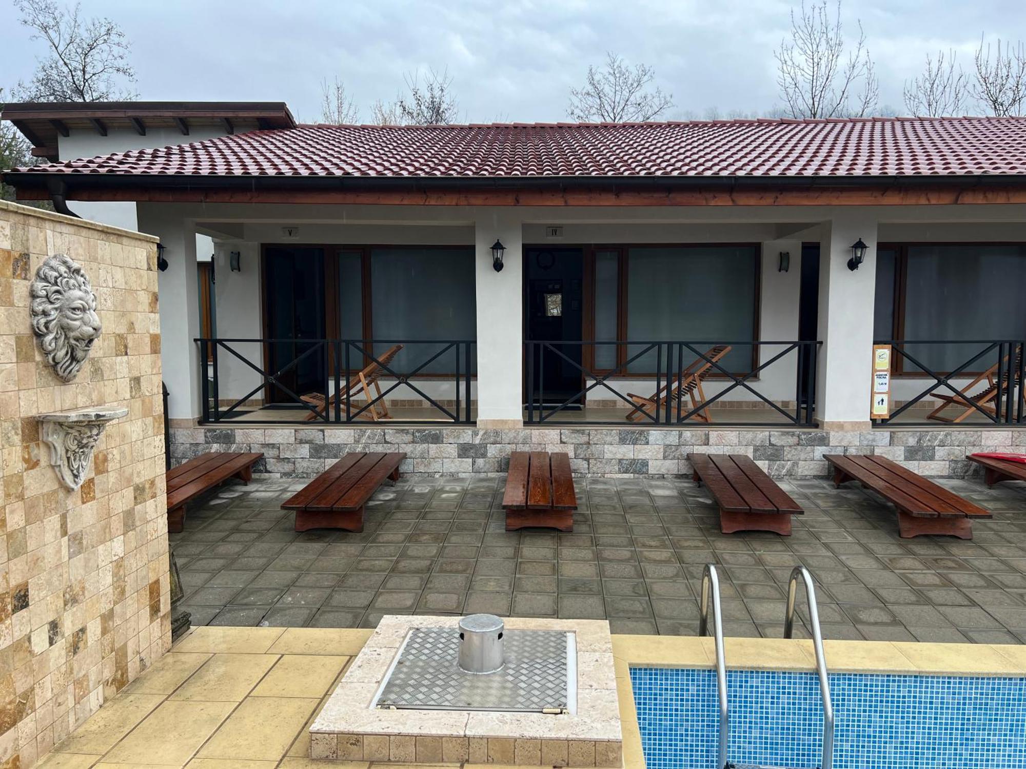 Casa Romana Ieşelniţa Екстериор снимка